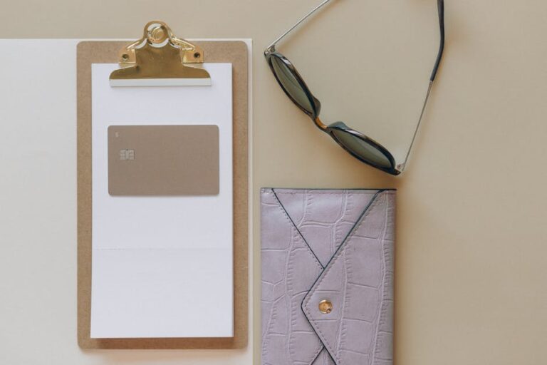 Best Credit Cards for College Students US 2026: Start Building Credit Smartly - Card Punch