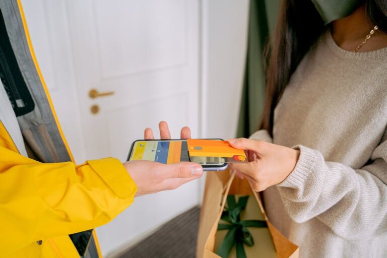 Best Current Accounts with Cashback UK 2026: Earn Money on Everyday Spending - Card Punch