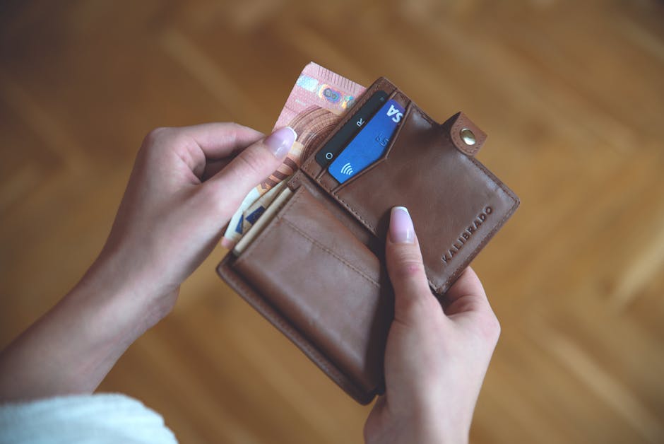 Best Premium Credit Cards UK 2026: Top Luxury Cards Worth the Annual Fee